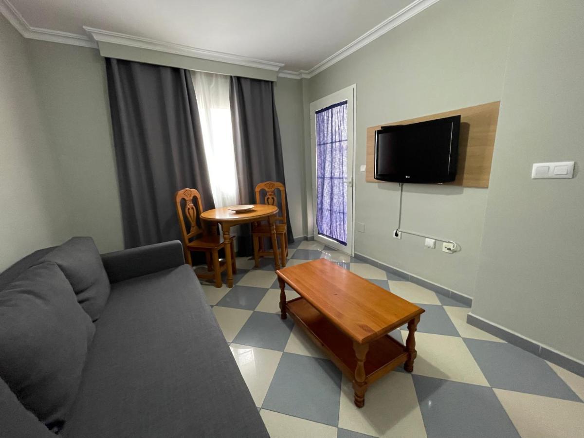 טורמולינוס Apartamentos Nina De Oro מראה חיצוני תמונה