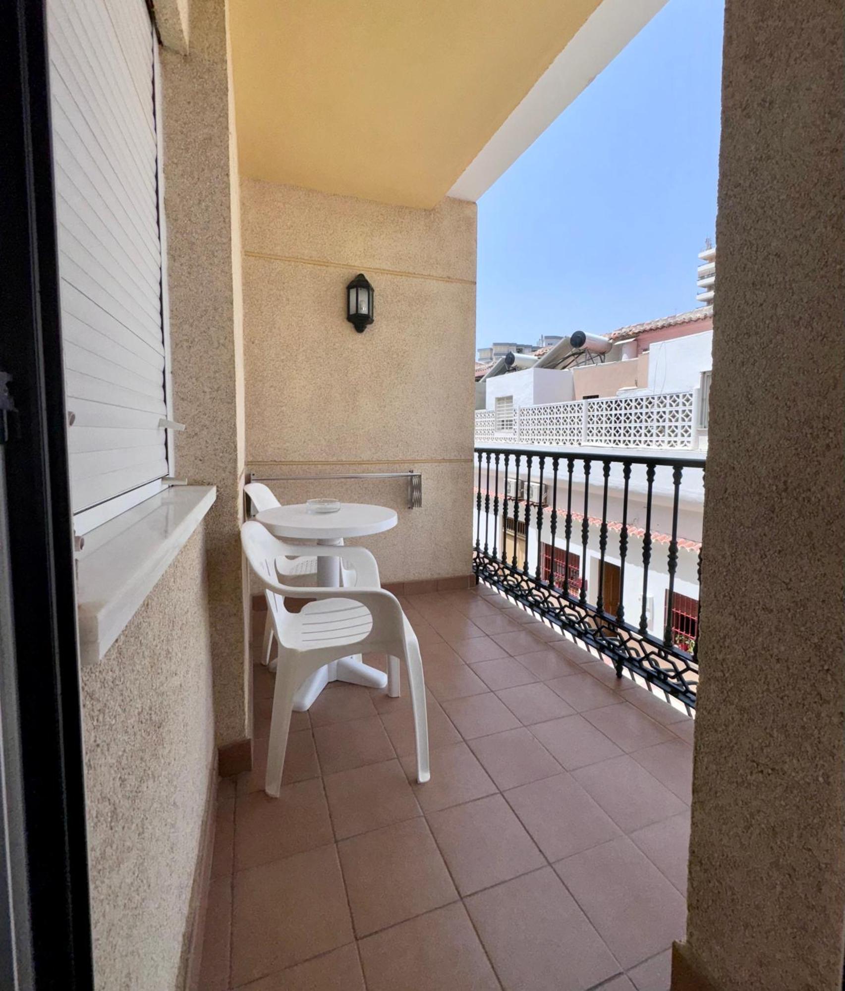 טורמולינוס Apartamentos Nina De Oro מראה חיצוני תמונה
