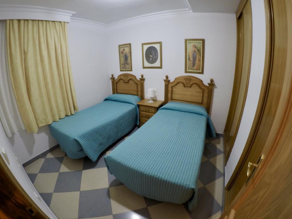 טורמולינוס Apartamentos Nina De Oro מראה חיצוני תמונה