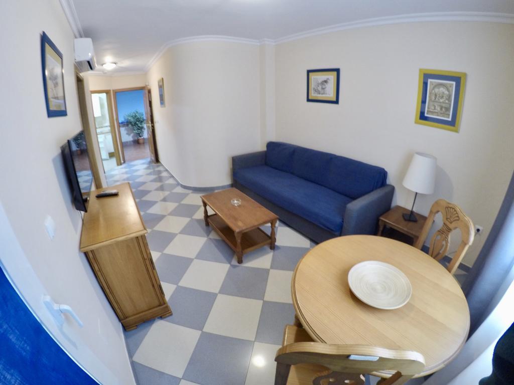טורמולינוס Apartamentos Nina De Oro מראה חיצוני תמונה