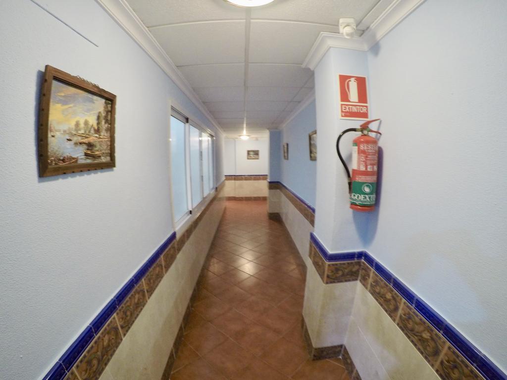 טורמולינוס Apartamentos Nina De Oro מראה חיצוני תמונה