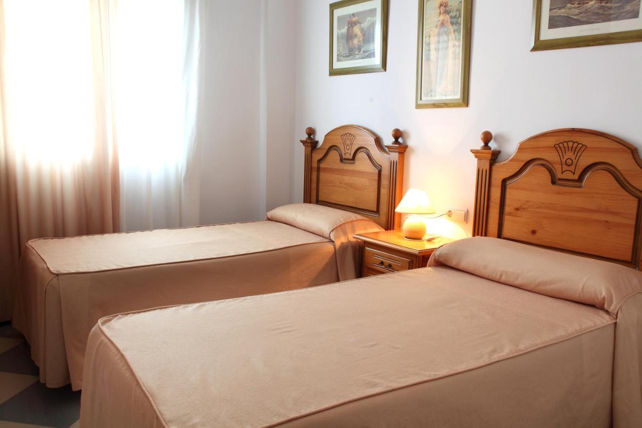 טורמולינוס Apartamentos Nina De Oro חדר תמונה