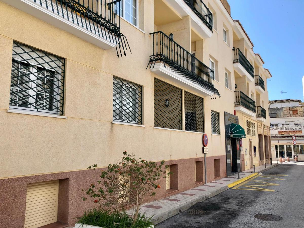 טורמולינוס Apartamentos Nina De Oro מראה חיצוני תמונה